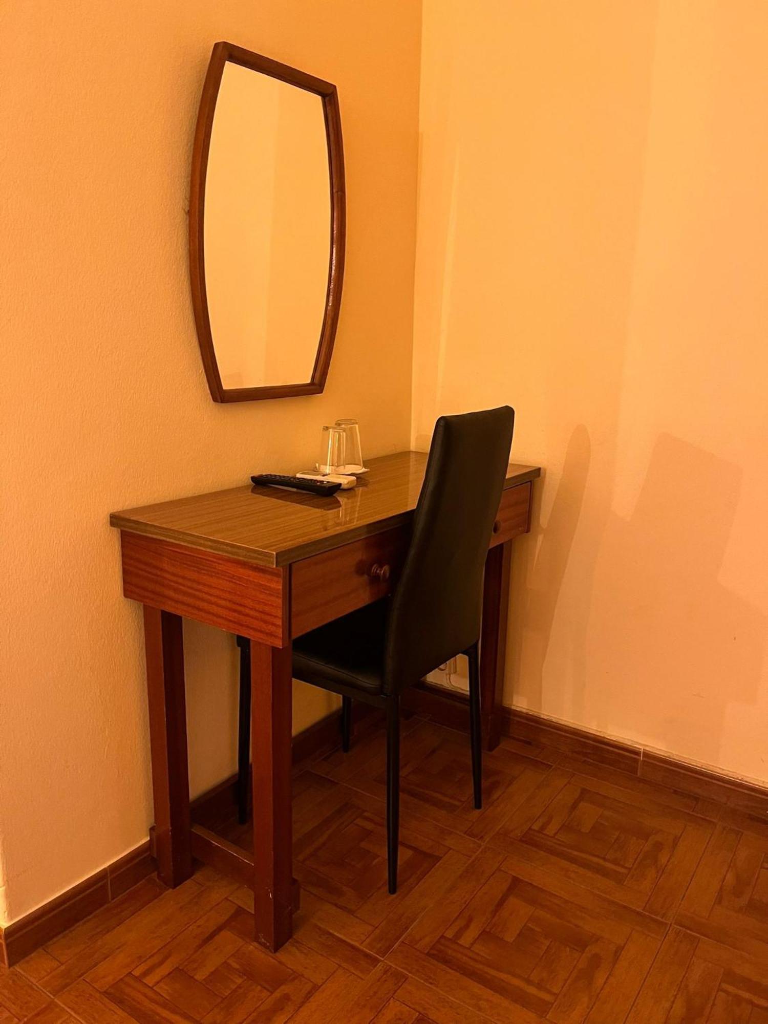 Romeu Bed & Breakfast Quarteira Exterior foto