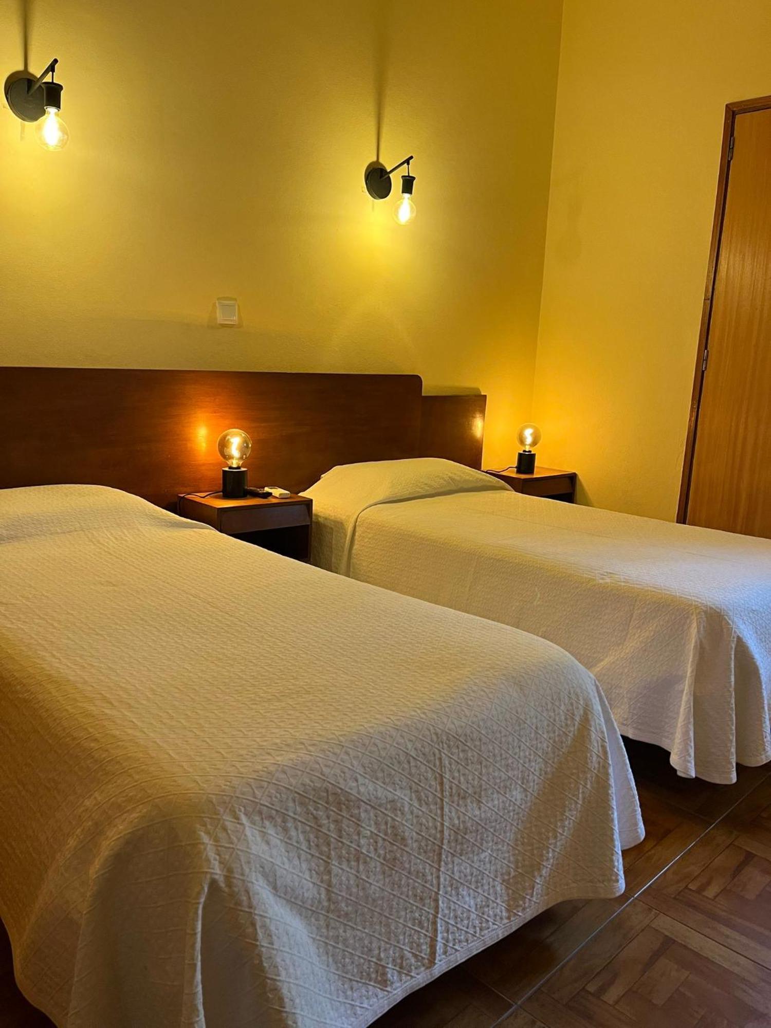 Romeu Bed & Breakfast Quarteira Exterior foto