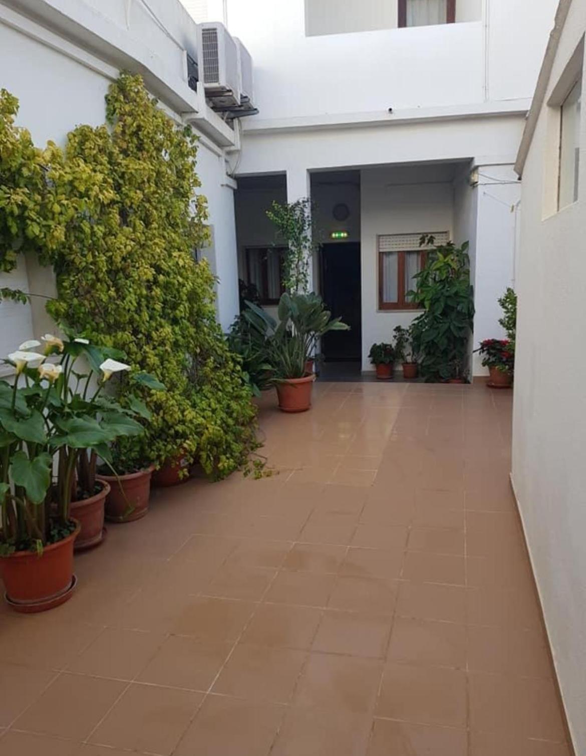 Romeu Bed & Breakfast Quarteira Exterior foto